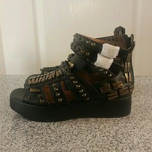 NWT Jeffrey Campbell Free People Platform Sandals